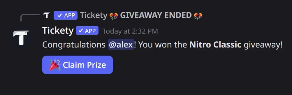A winner announcement with Claim Prize in Discord